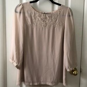 Beautiful dressy top by H&M